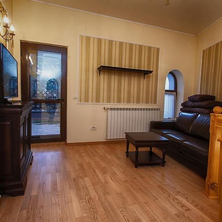 Vila Imperial Bed & Breakfast Sinaia Ngoại thất bức ảnh