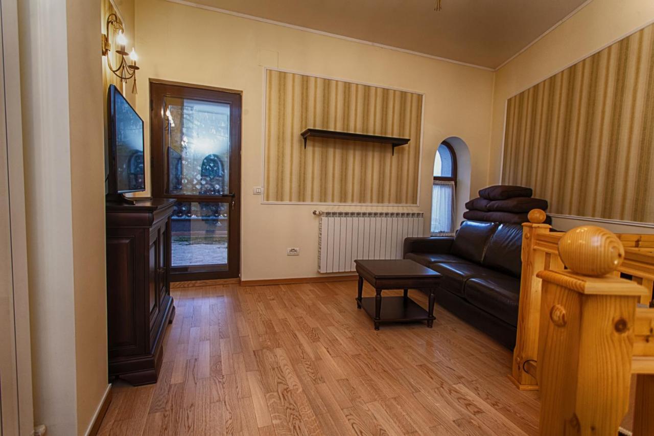 Vila Imperial Bed & Breakfast Sinaia Ngoại thất bức ảnh