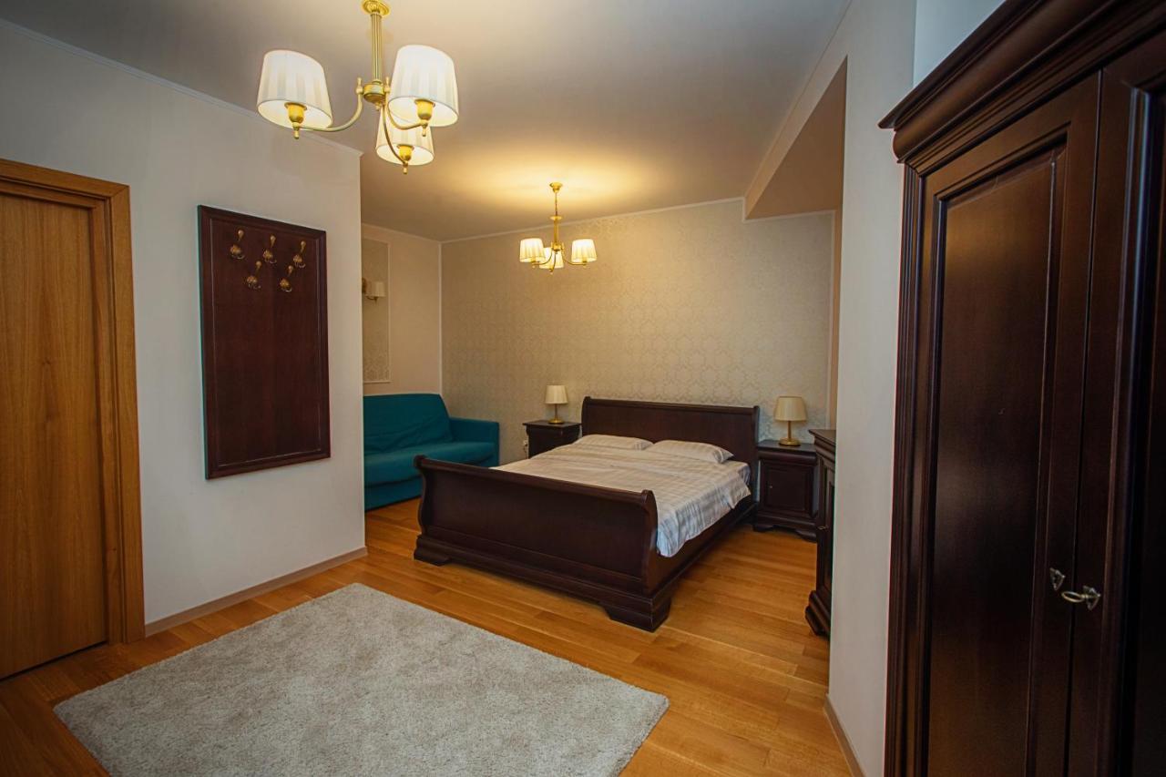 Vila Imperial Bed & Breakfast Sinaia Ngoại thất bức ảnh