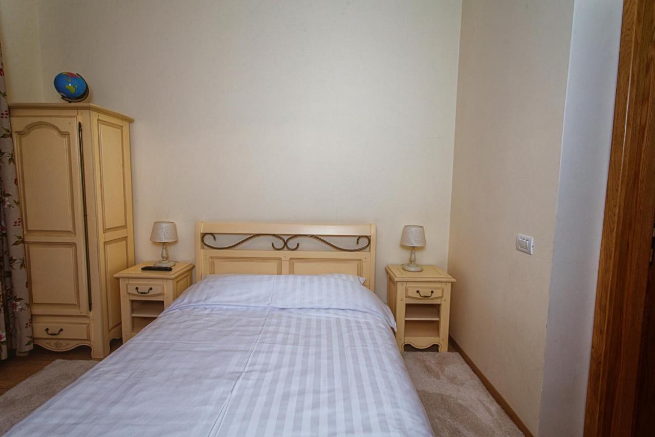 Vila Imperial Bed & Breakfast Sinaia Ngoại thất bức ảnh