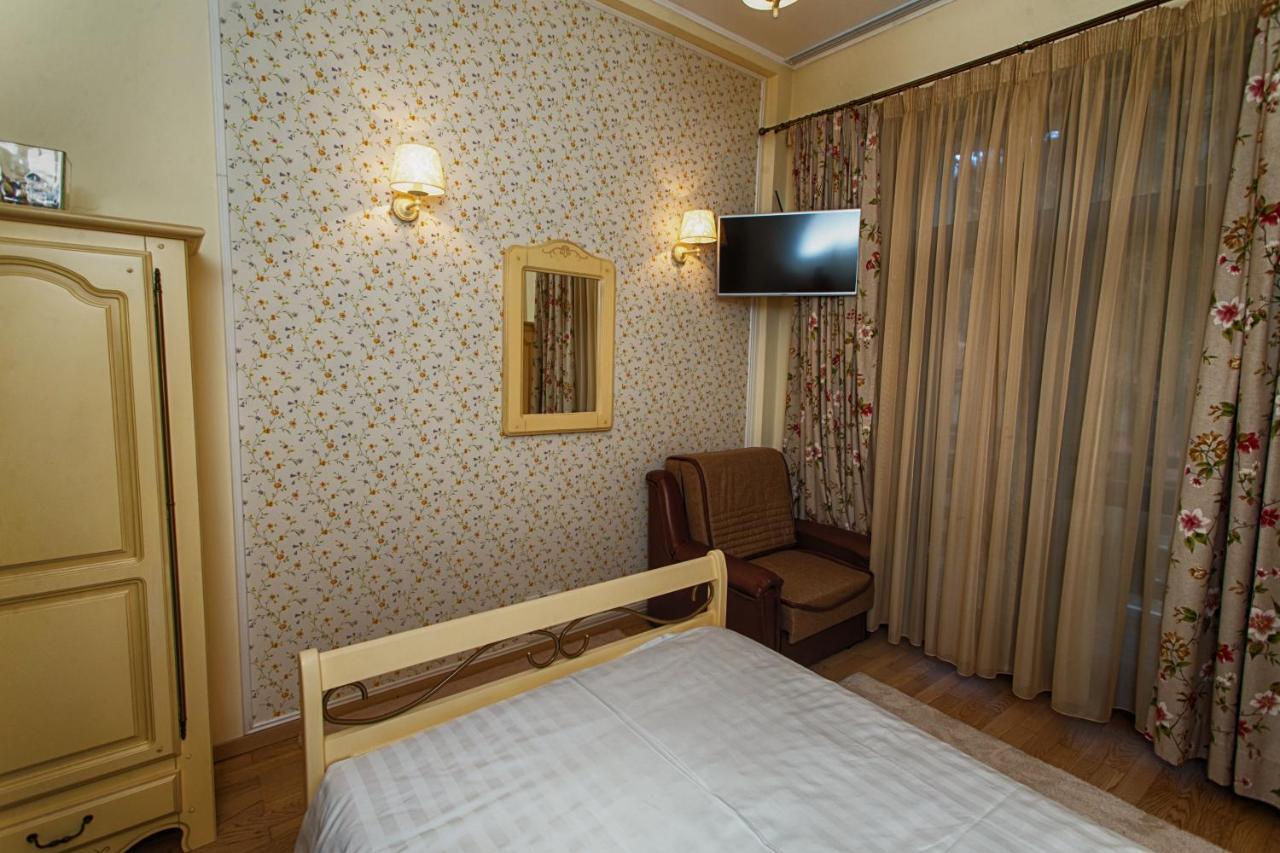 Vila Imperial Bed & Breakfast Sinaia Ngoại thất bức ảnh