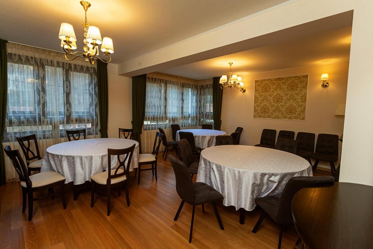Vila Imperial Bed & Breakfast Sinaia Ngoại thất bức ảnh